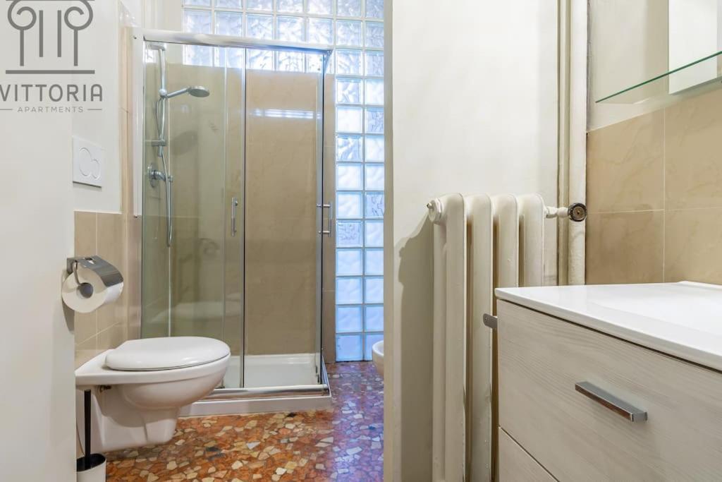 Vittoria Apartments: Viale Dante Виченца Экстерьер фото