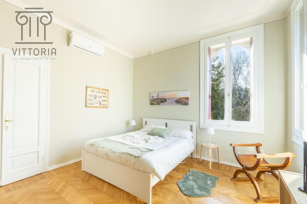 Vittoria Apartments: Viale Dante Виченца Экстерьер фото